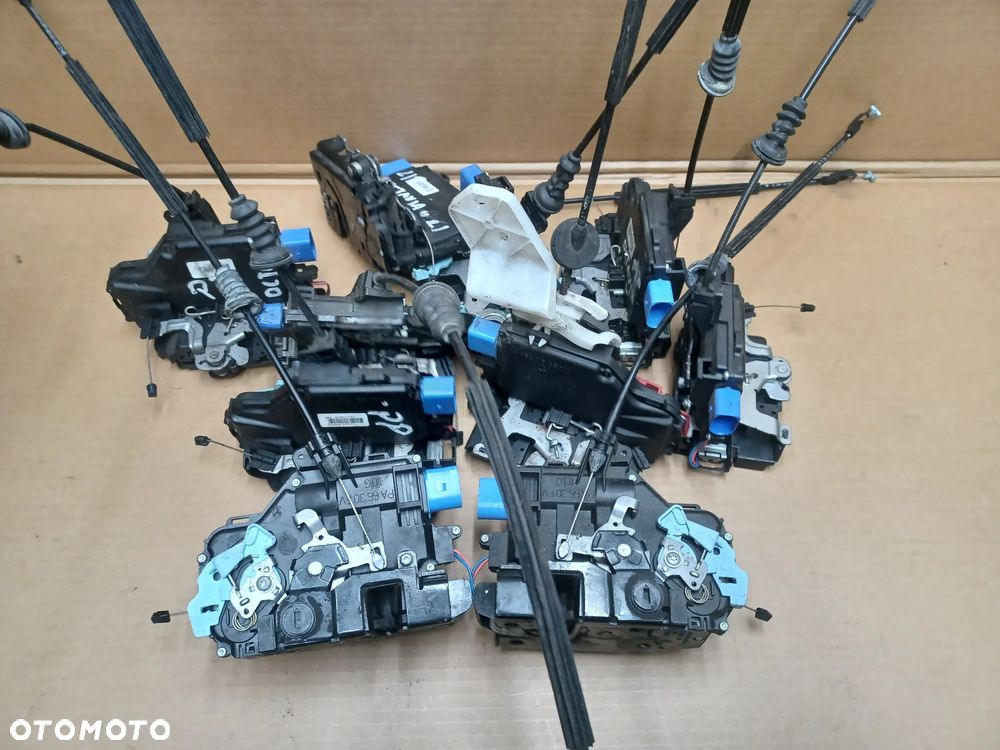 ZAMEK DRZWI GOLF VI OCTAVIA II GOLF V