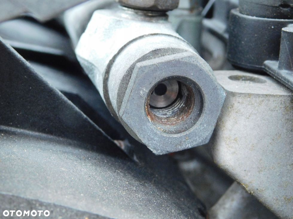 Silnik słupek Land Rover Freelander / 75 2.0D TD4 CDT - 11