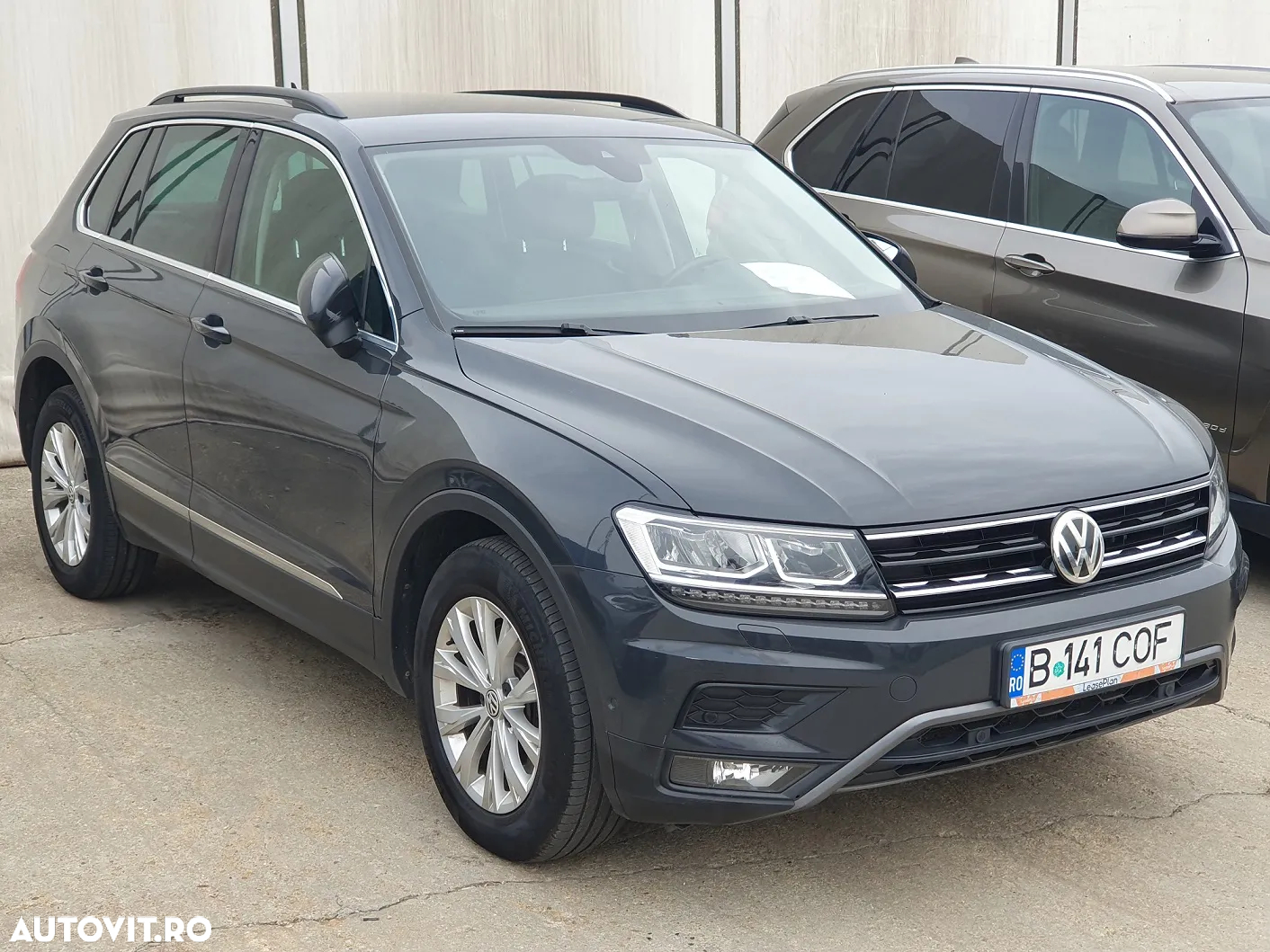Volkswagen Tiguan 2.0 TDI 4Mot DSG Comfortline - 24