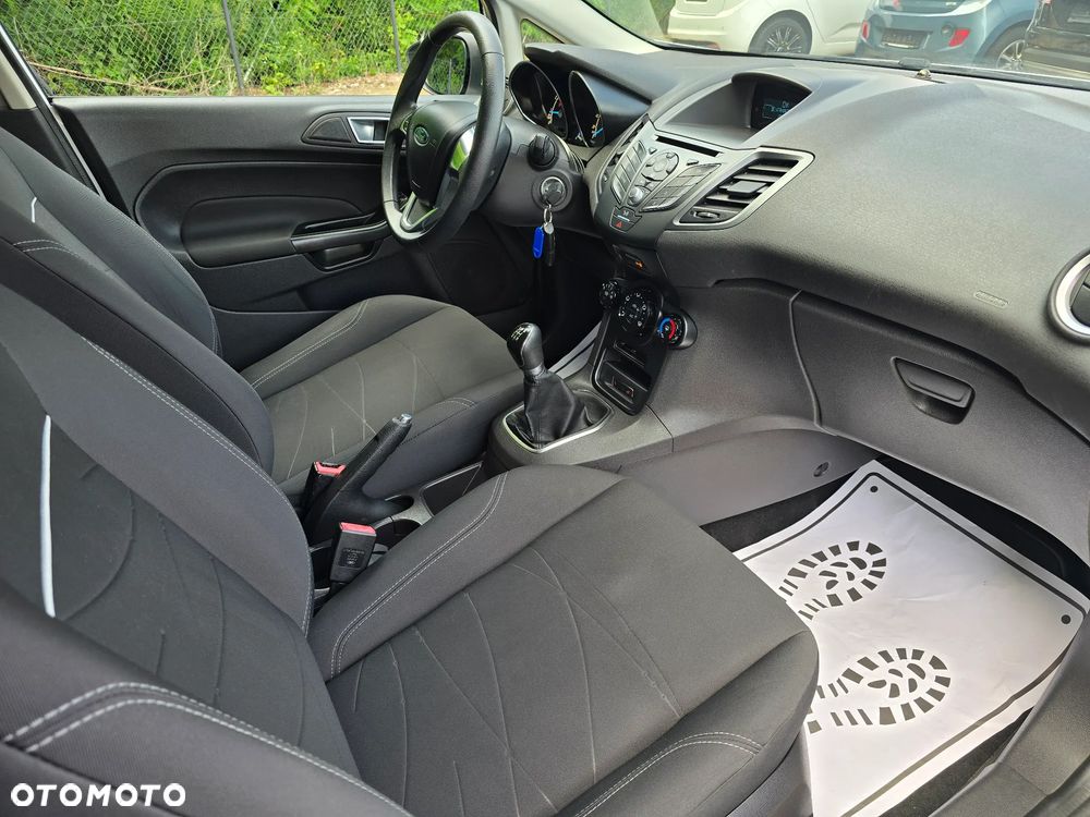 Ford Fiesta 1.25 Champions Edition - 18