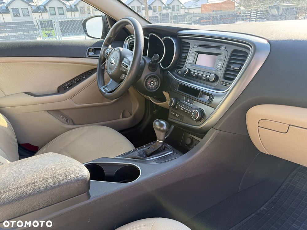 Kia Optima - 24