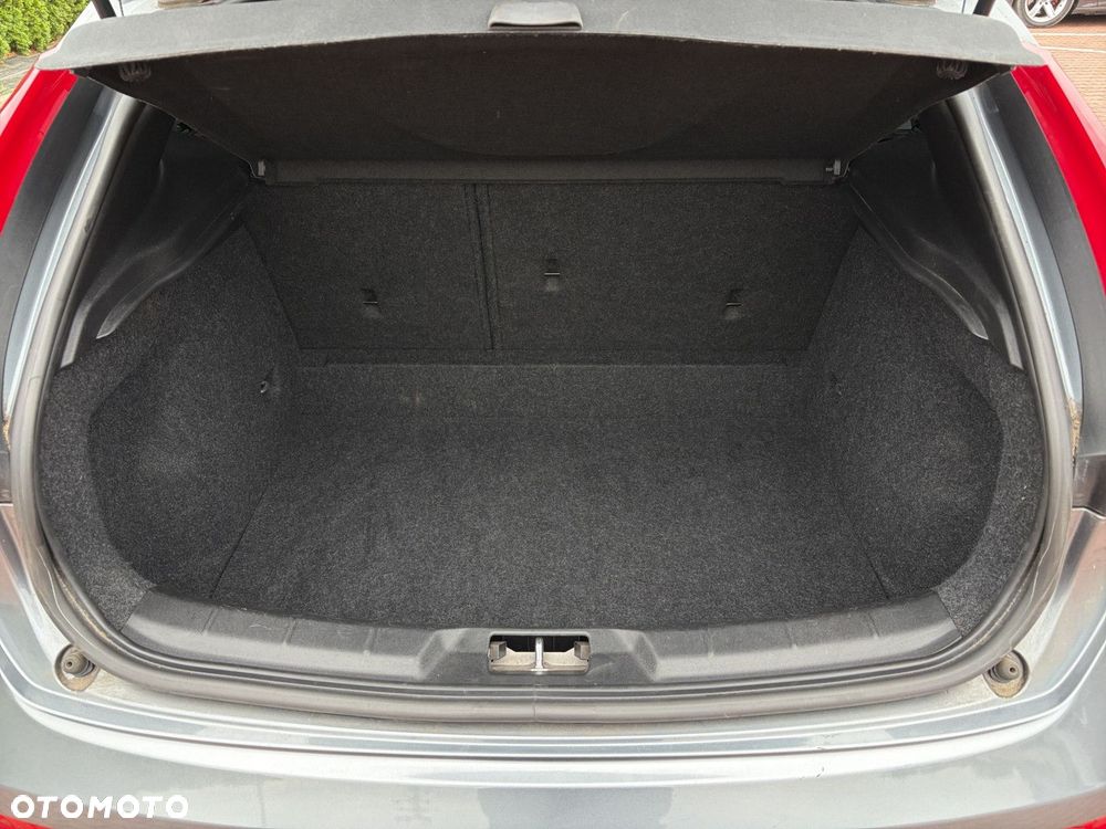 Volvo V40 Cross Country D4 Geartronic Summum - 14