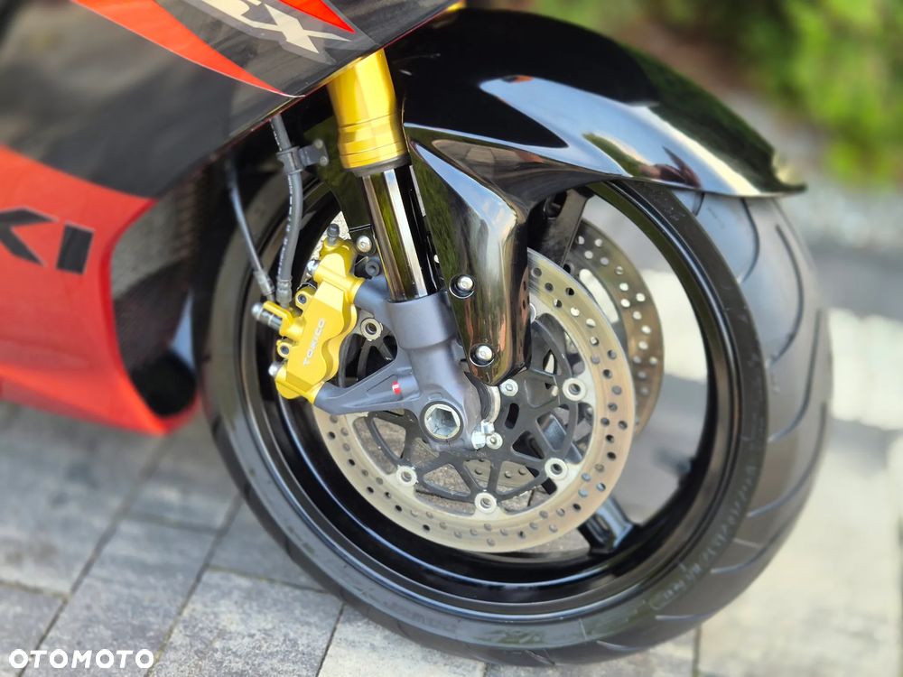 Suzuki GSX-R - 12