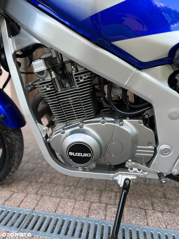 Suzuki GS - 25