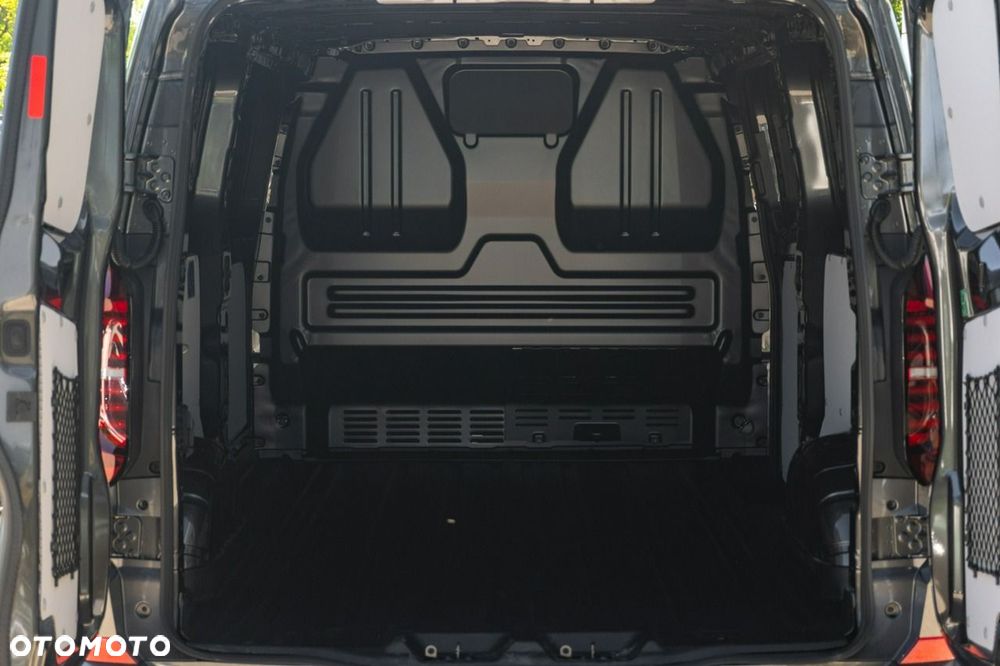 Volkswagen Transporter - 12
