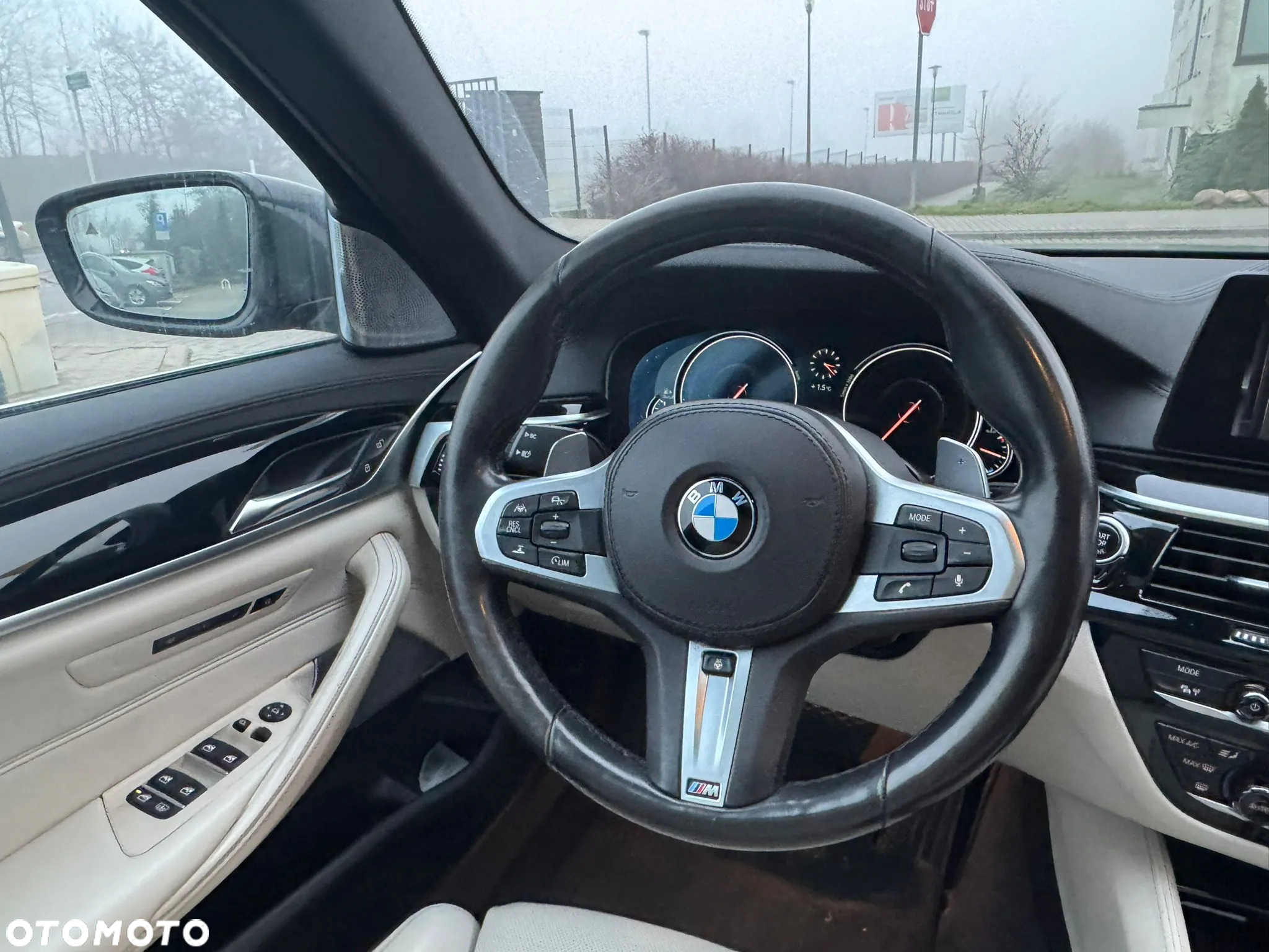 BMW Seria 5 530d xDrive Luxury Line - 15