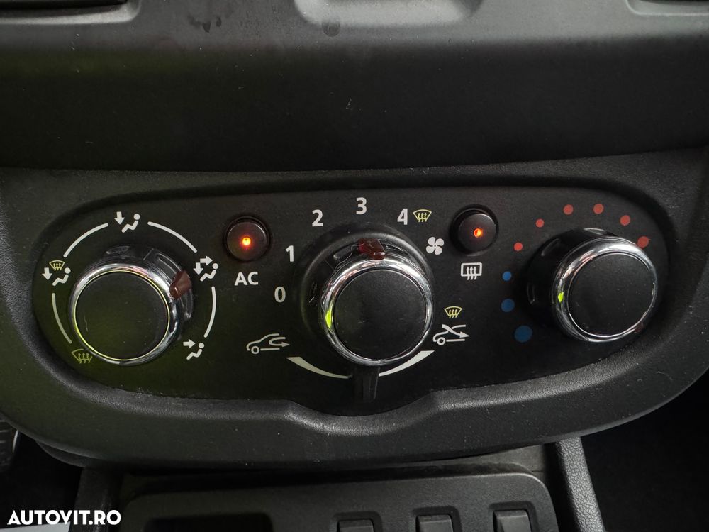 Dacia Duster dCi 110 FAP 4x2 Laureate - 16