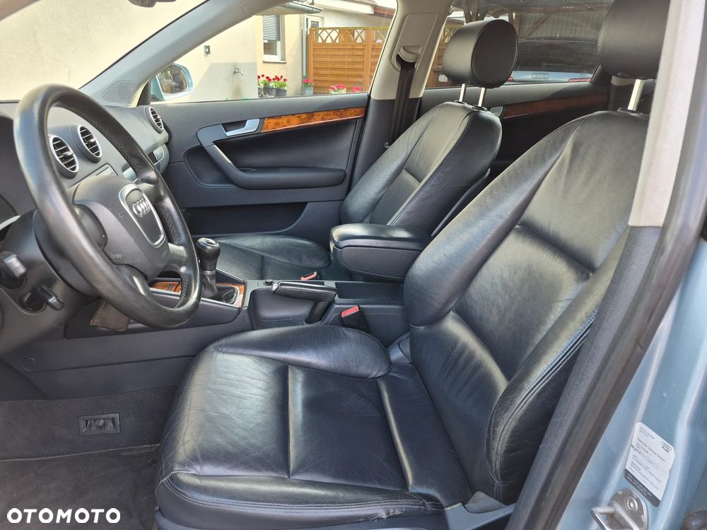 Audi A3 Sportback 2.0 FSI Ambiente - 13