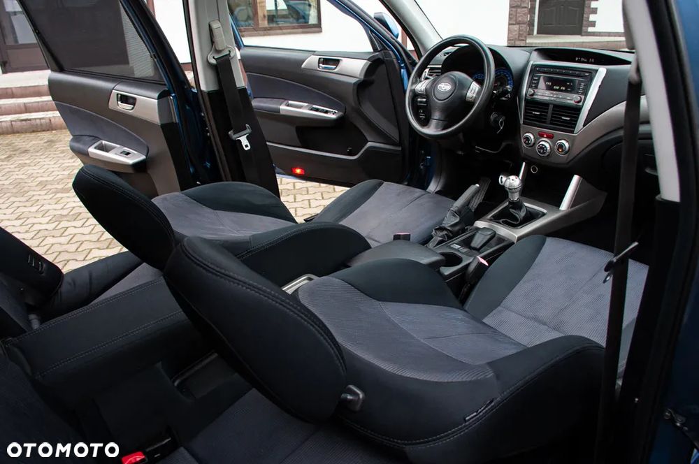 Subaru Forester 2.0X Exclusive - 26