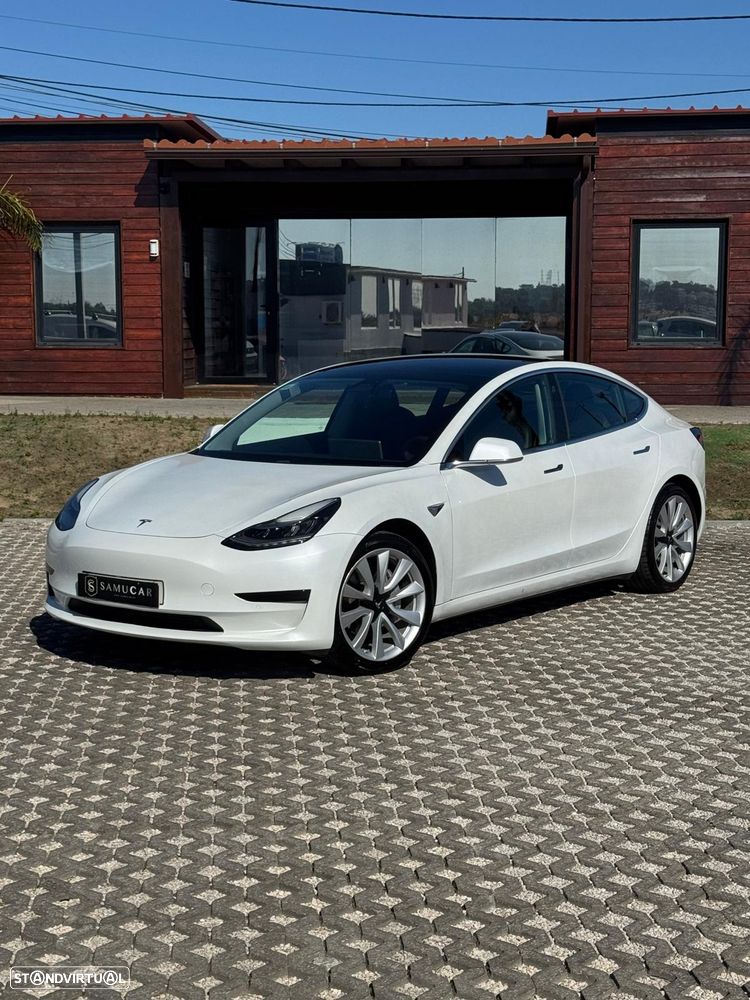 Tesla Model 3 - 2
