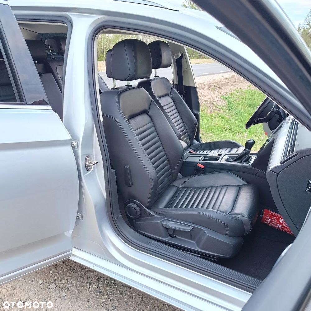 Volkswagen Passat 2.0 TDI (BlueMotion Technology) Highline - 14