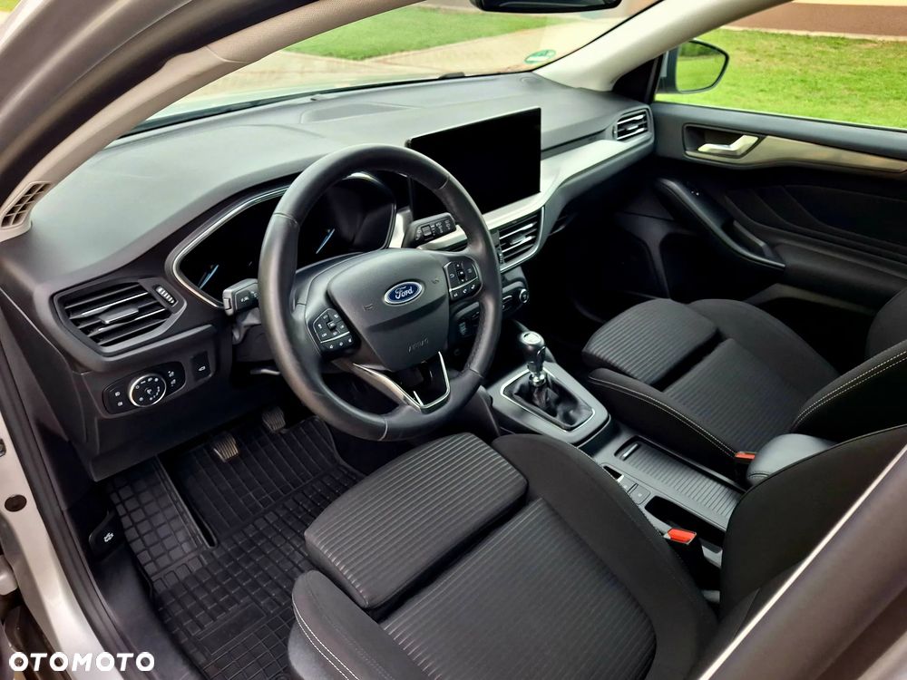Ford Focus 1.5 EcoBlue STart-Stopp-System TITANIUM - 24
