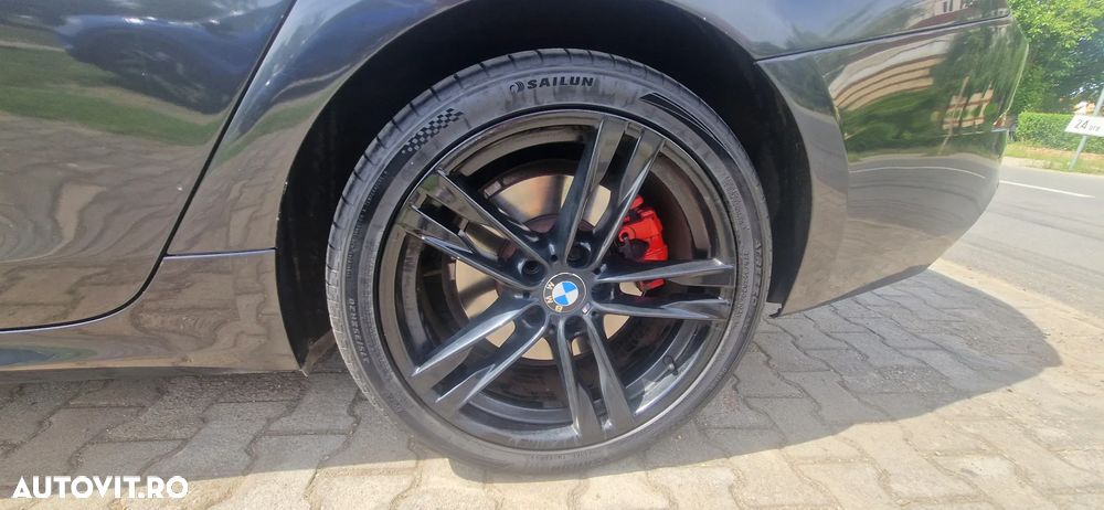 BMW Seria 5 520d - 25