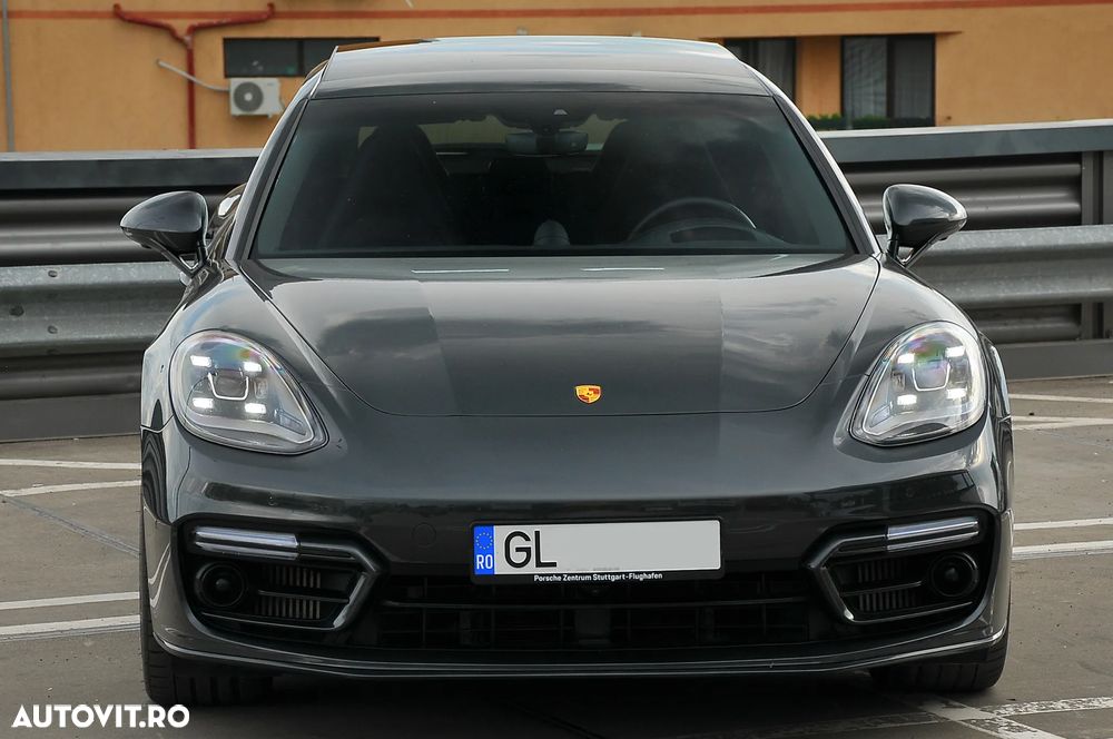 Porsche Panamera 4 Platinum Edition - 3