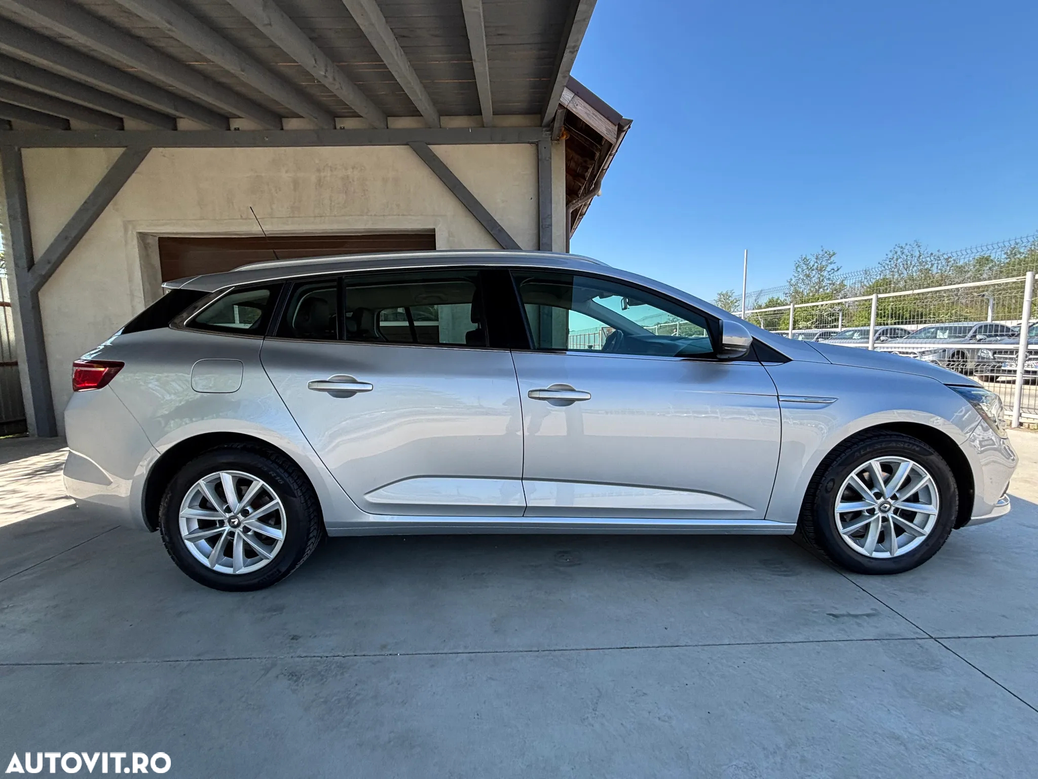 Renault Megane ENERGY dCi 110 INTENS - 9