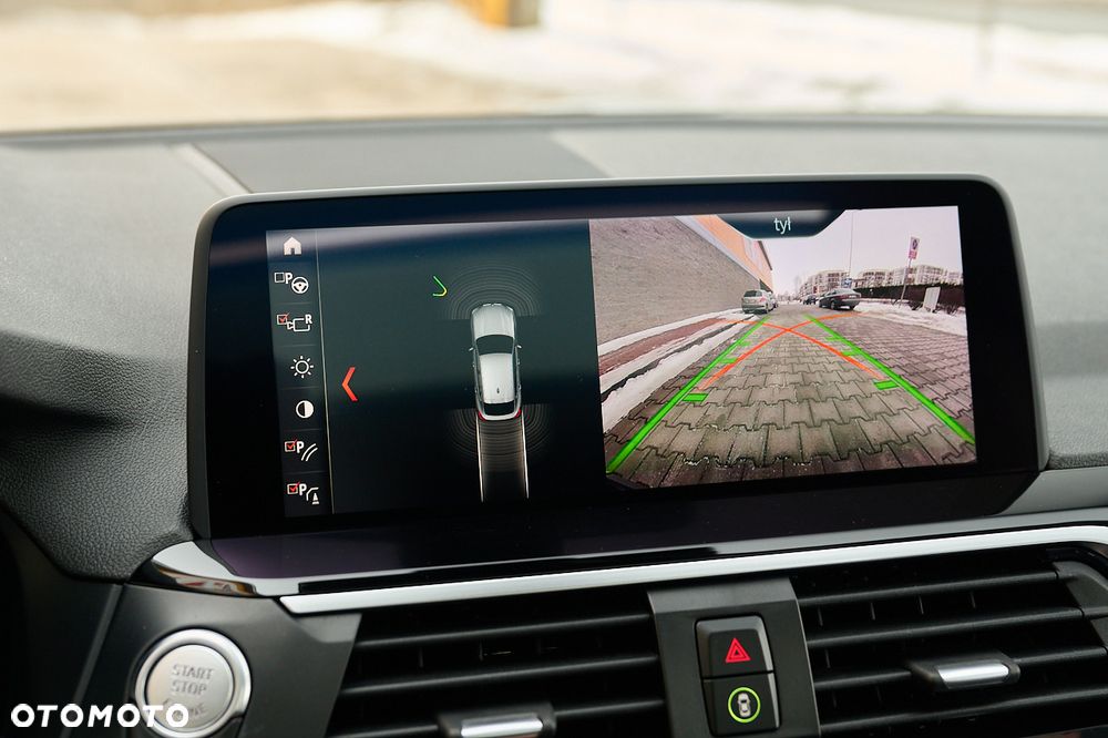 BMW X4 xDrive20i xLine sport - 37