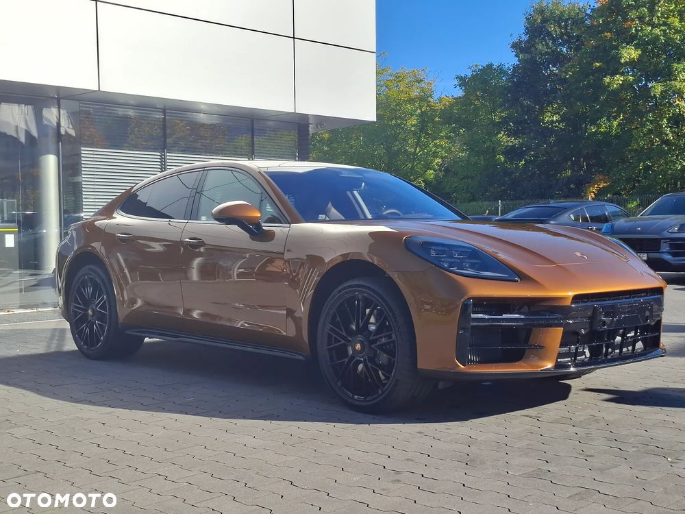 Porsche Panamera GTS - 4