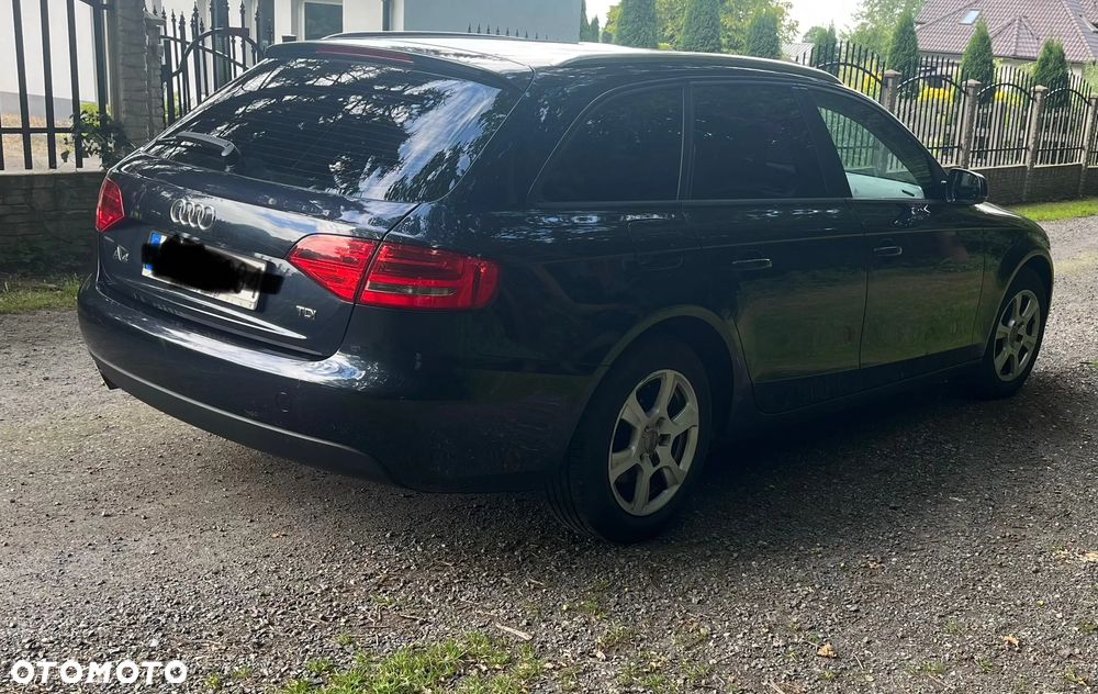 Audi A4 Avant 2.0 TDI DPF Ambiente - 4