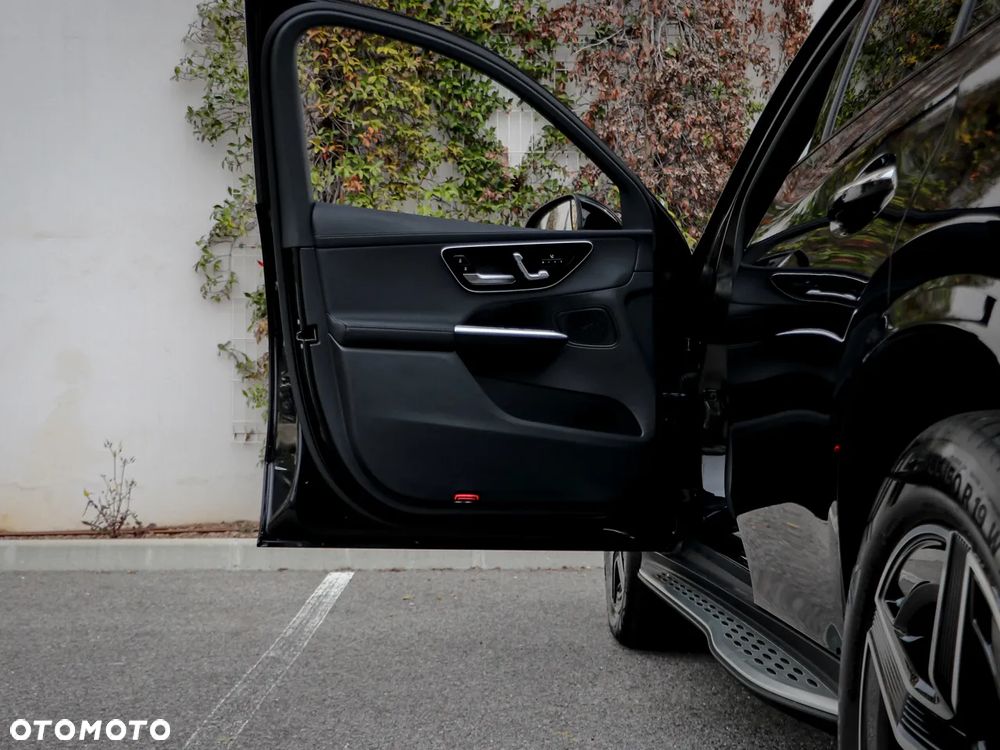 Mercedes-Benz GLC 220 d mHEV 4-Matic Avantgarde - 29