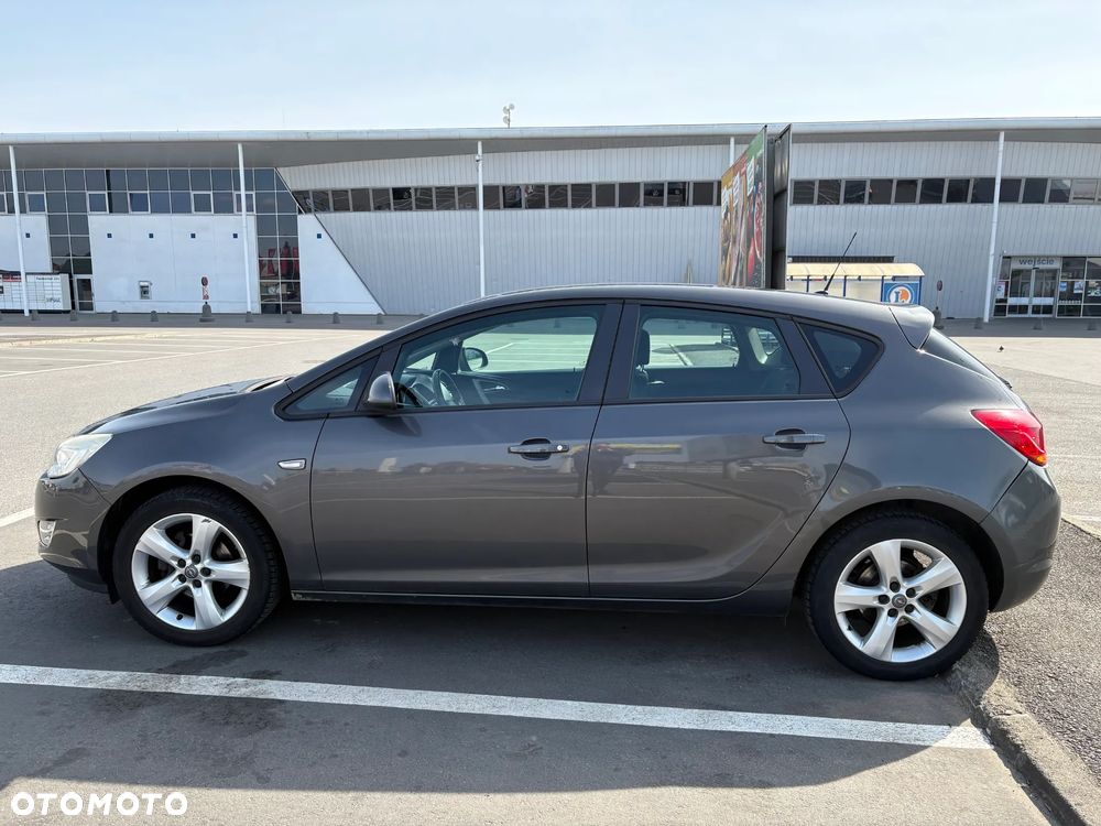 Opel Astra 1.6 Active - 8
