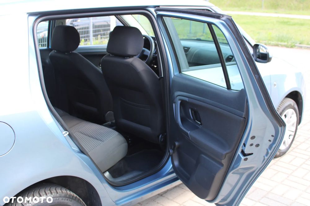 Skoda Fabia - 25