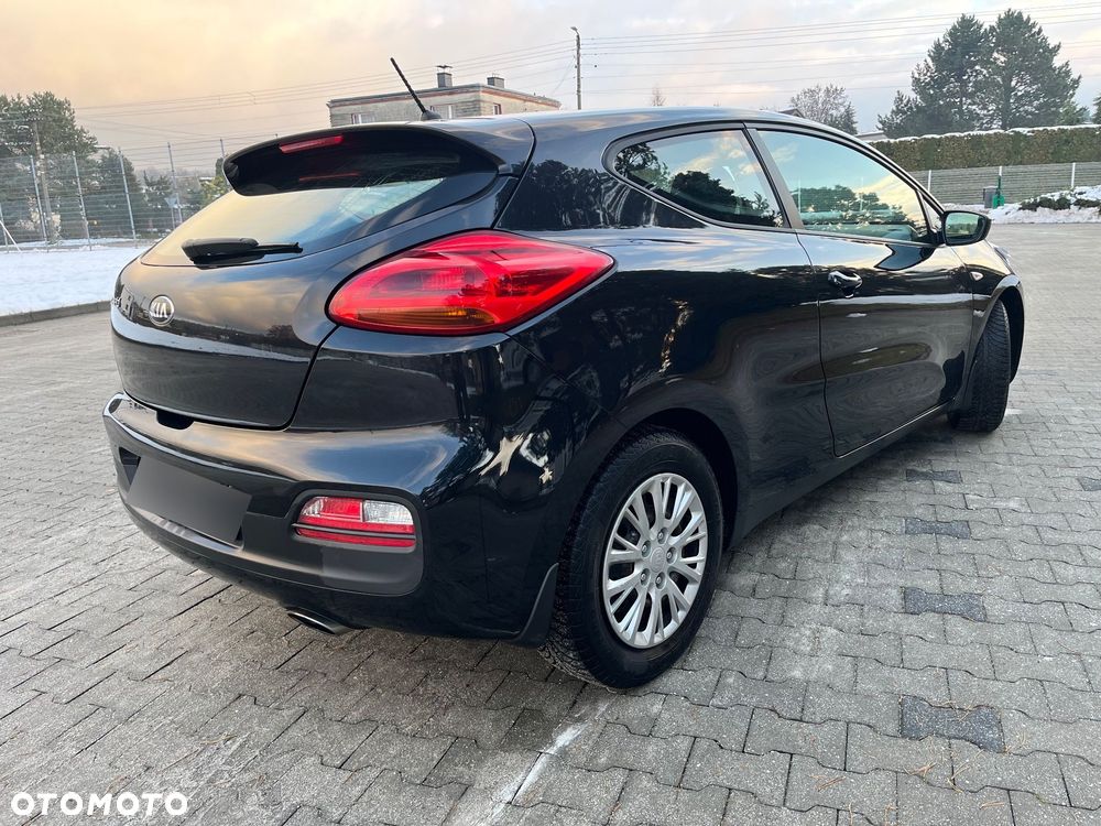 Kia ProCeed 1.4 M - 3