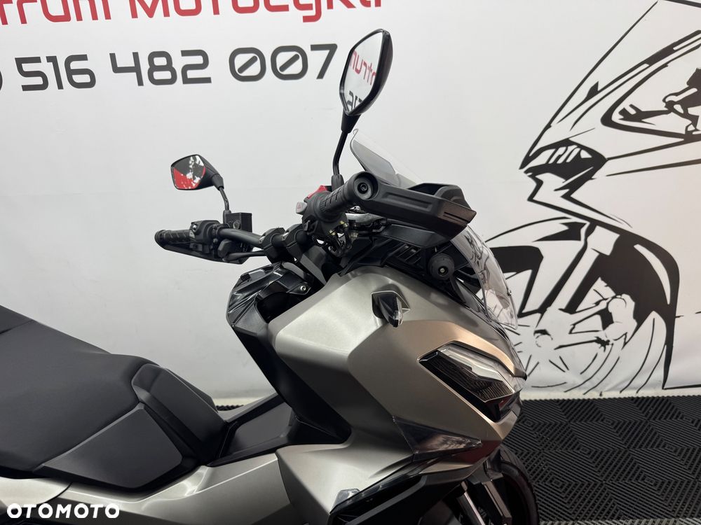Honda ADV350 - 39