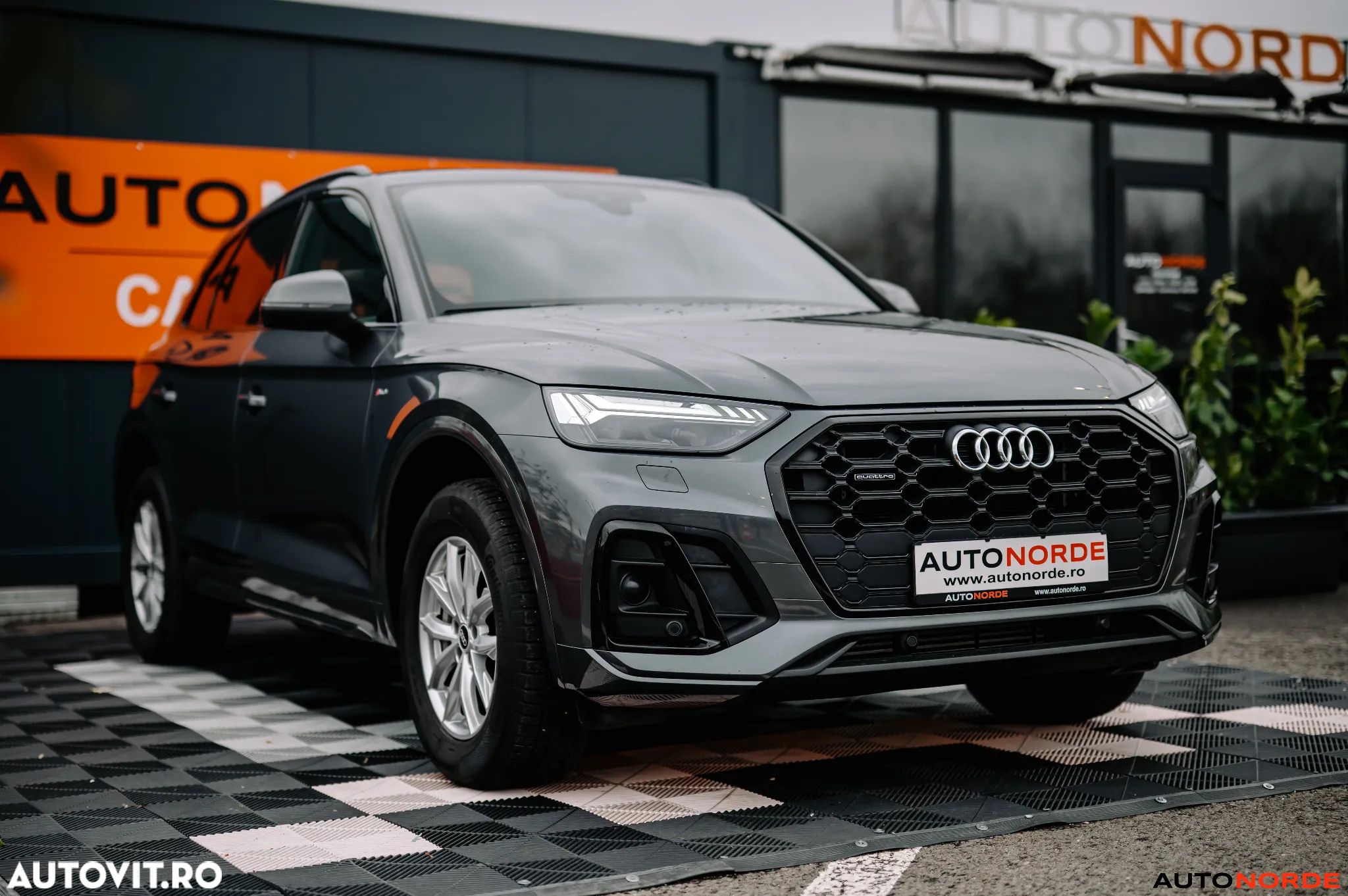 Audi Q5 50 TFSI e quattro S tronic PHEV S Line - 1