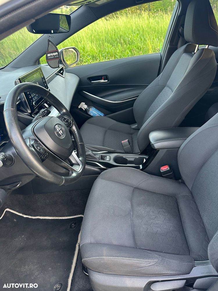 Toyota Corolla - 11