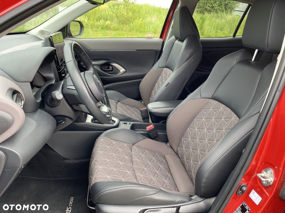 Toyota Yaris Cross Hybrid 1.5 Executive - 14