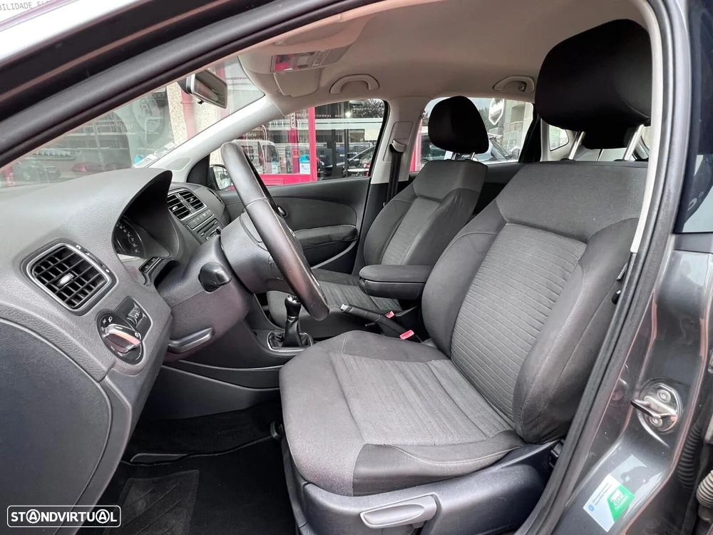 VW Polo - 16