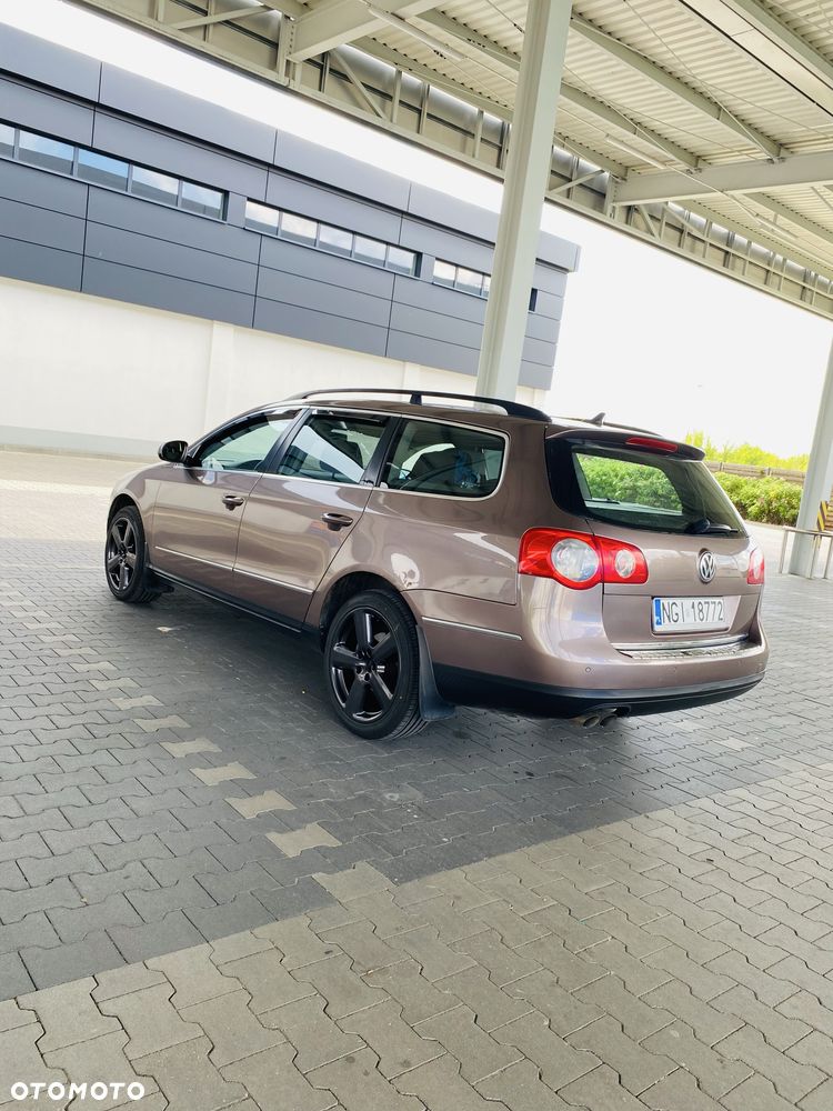 Volkswagen Passat - 4