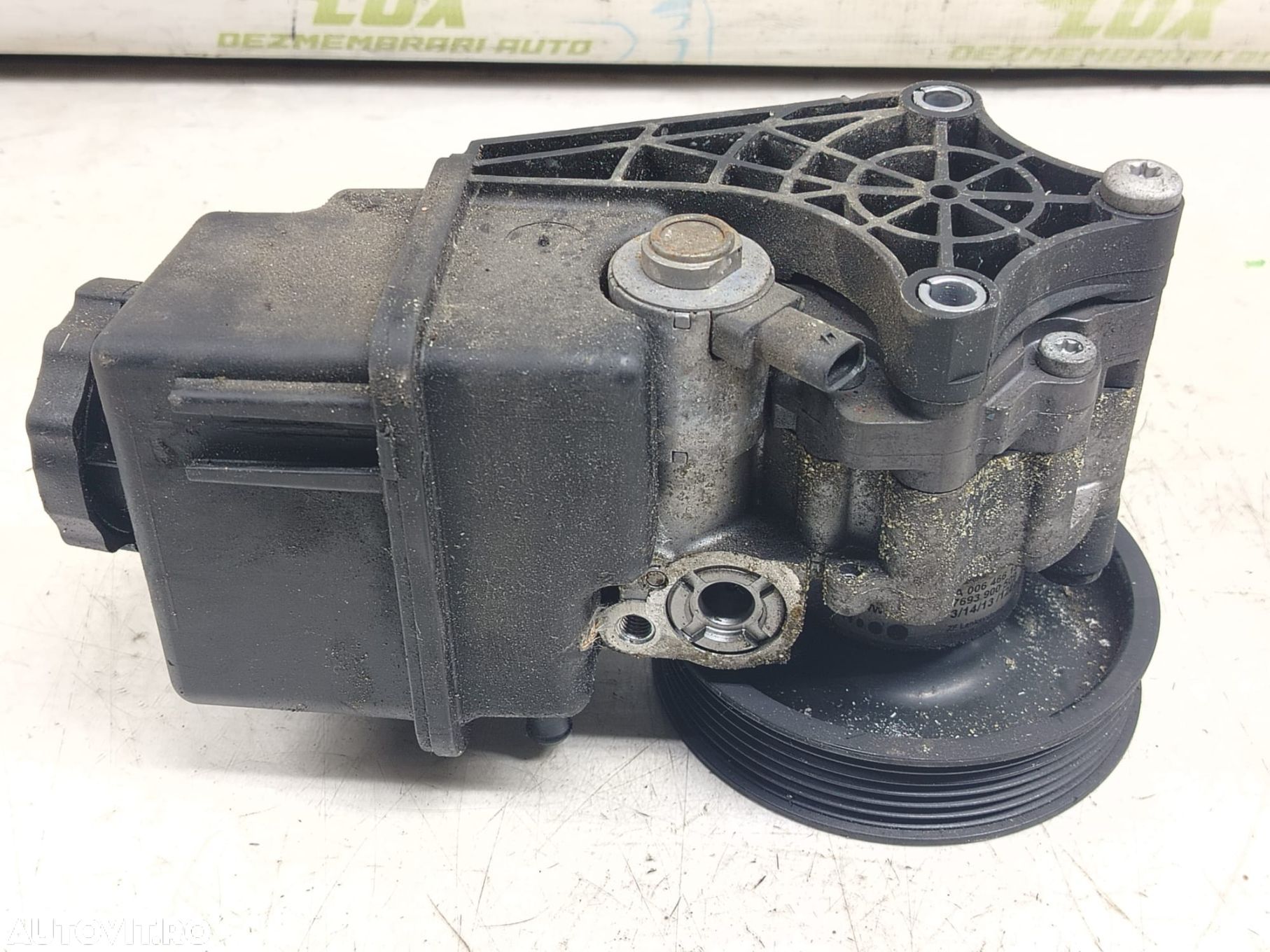 Pompa servodirectie A0064661501 Mercedes-Benz E-Class W212/S212/C207/ - 1