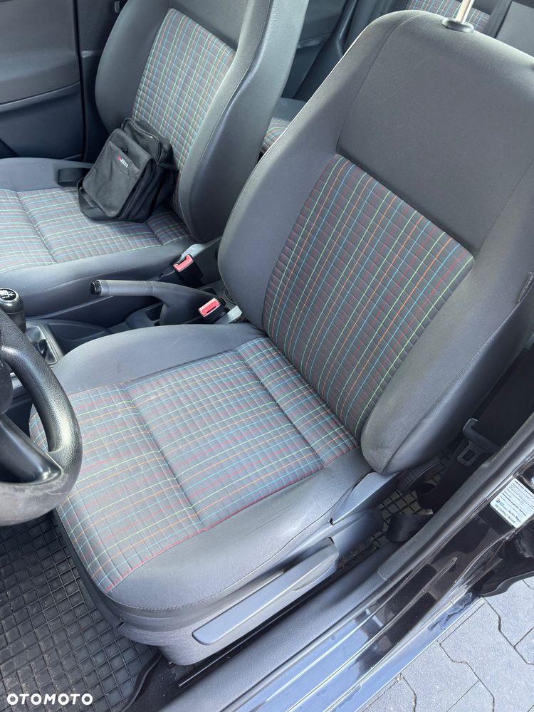 Volkswagen Polo 1.4 16V Sportline - 23