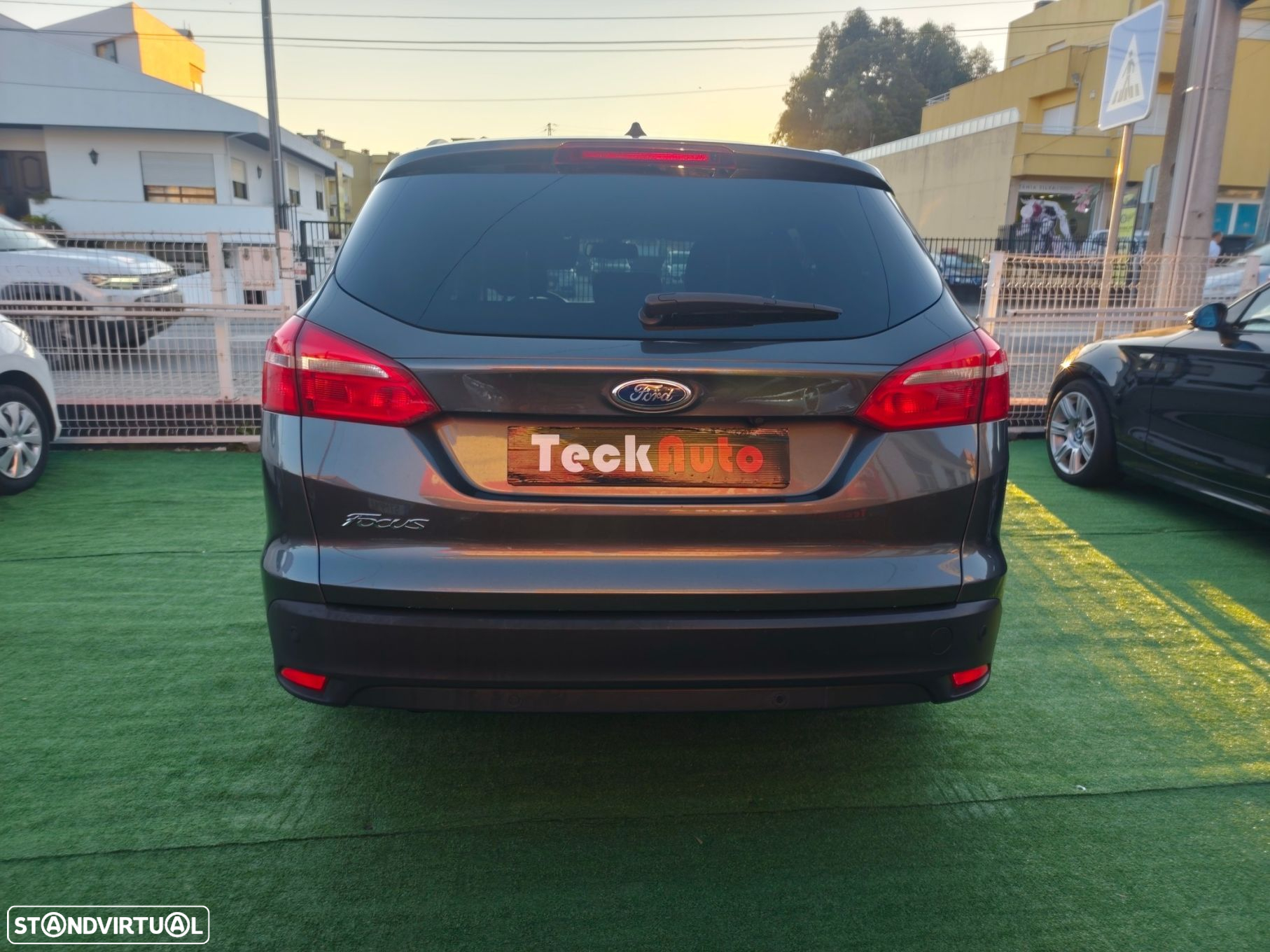 Ford Focus SW 1.5 TDCi EcoBlue Titanium - 8