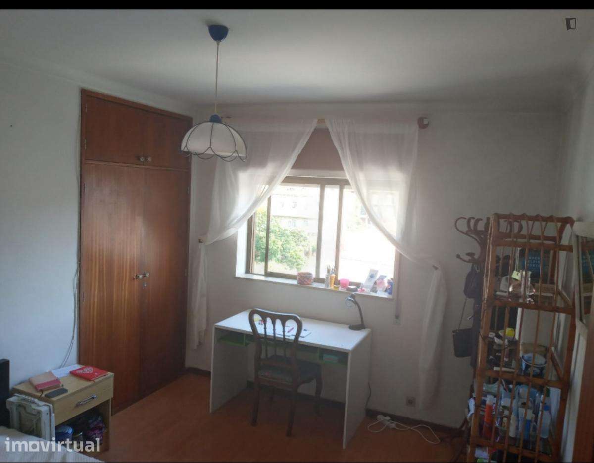 Quarto - localizado em Bairro do Sol Coimbra - Grande imagem: 4/11