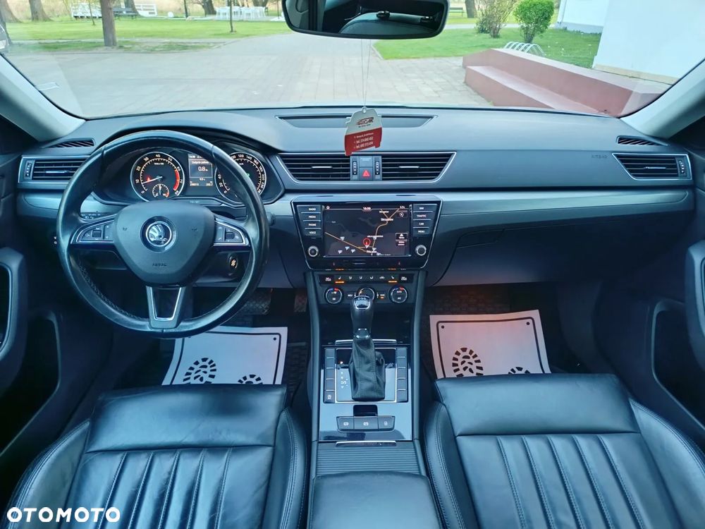 Skoda Superb 1.4 TSI ACT DSG Ambition - 28
