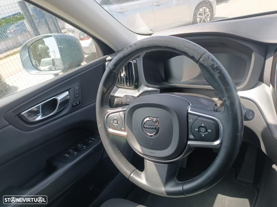 Volvo XC 60 2.0 T8 PHEV Momentum AWD - 5