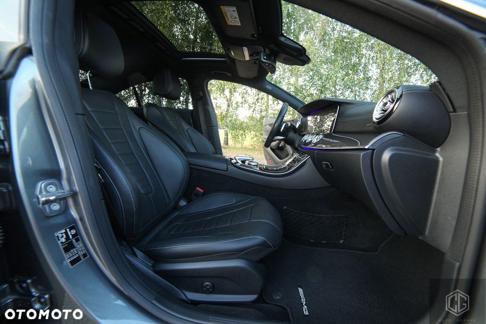 Mercedes-Benz CLS - 30