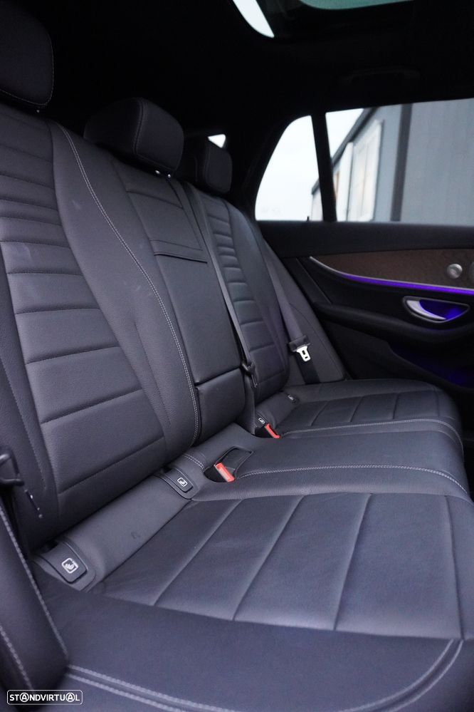 Mercedes-Benz E 300 de 4Matic 9G-TRONIC AMG Line - 47