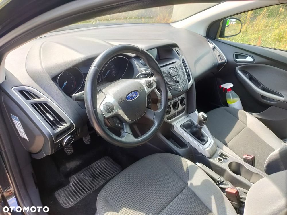 Ford Focus 1.6 Edition - 5