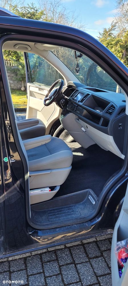 Volkswagen Caravelle 2.0 TDI L2 Comfortline DSG - 9