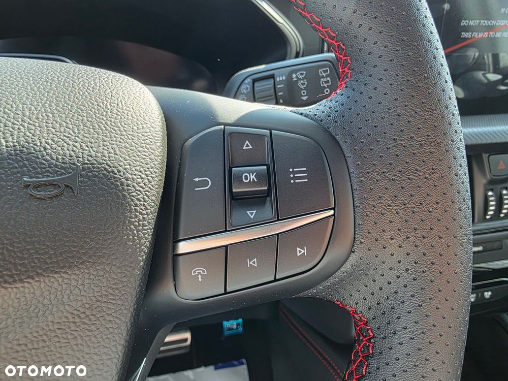 Ford Kuga - 24