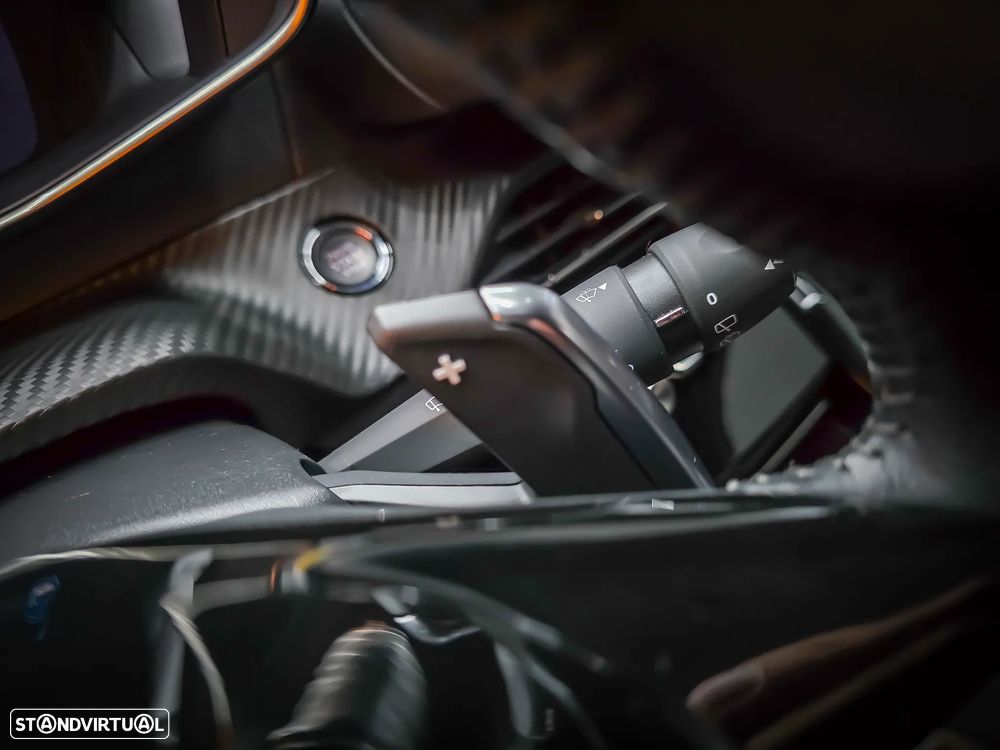 Peugeot 208 1.2 PureTech Allure Pack EAT8 - 24