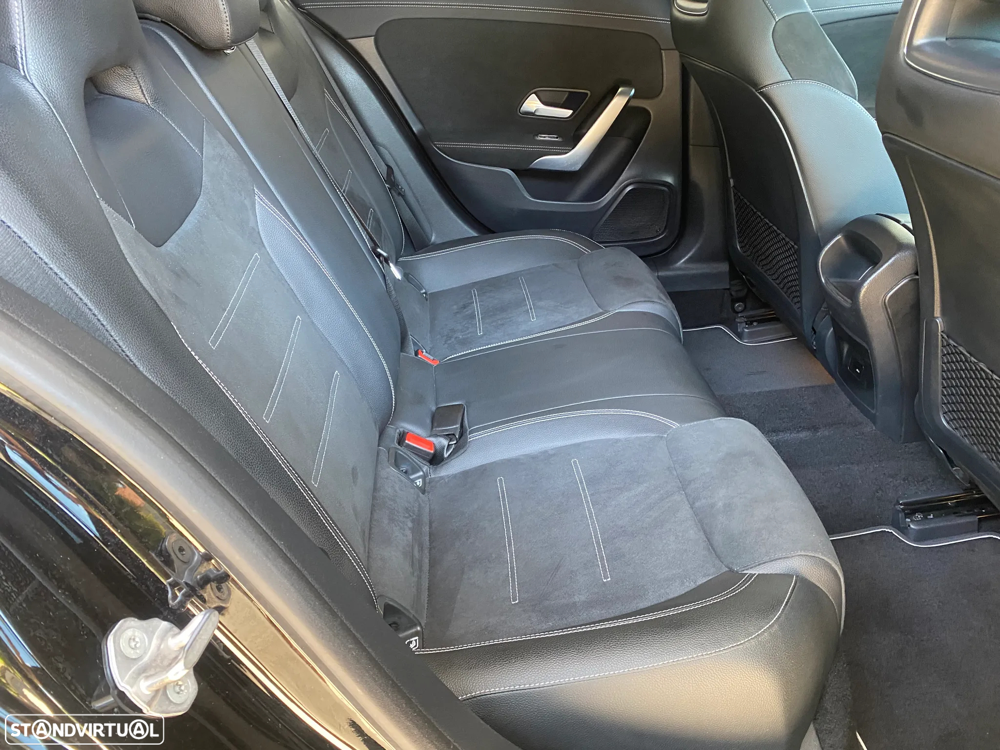 Mercedes-Benz A 250 e AMG Line - 16