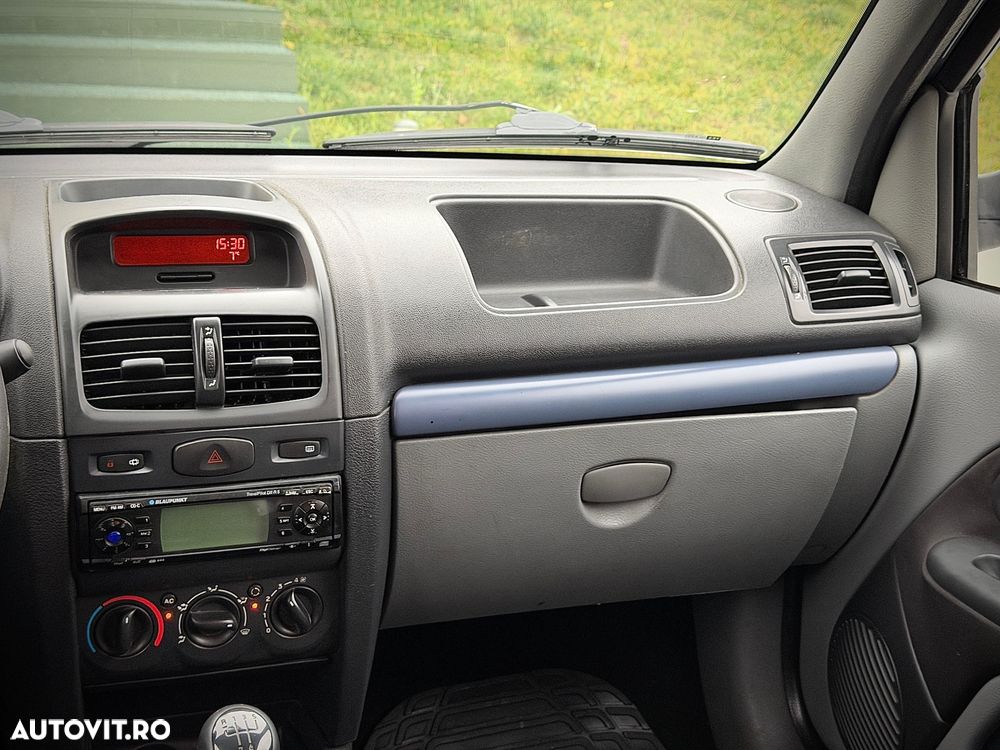 Renault Symbol 1.4 8V Expression - 19