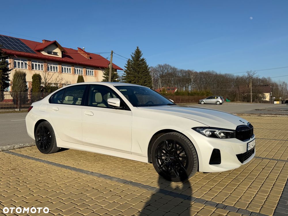 BMW Seria 3 330i xDrive Sport Line - 22