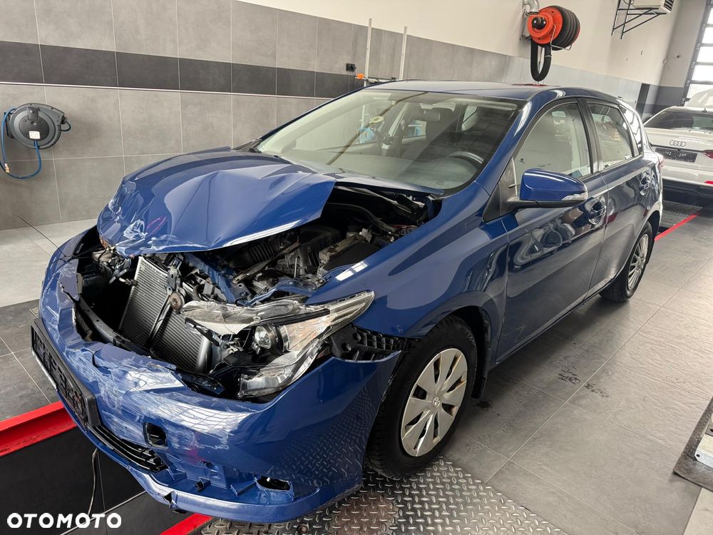 Toyota Auris 1.6 Comfort - 10