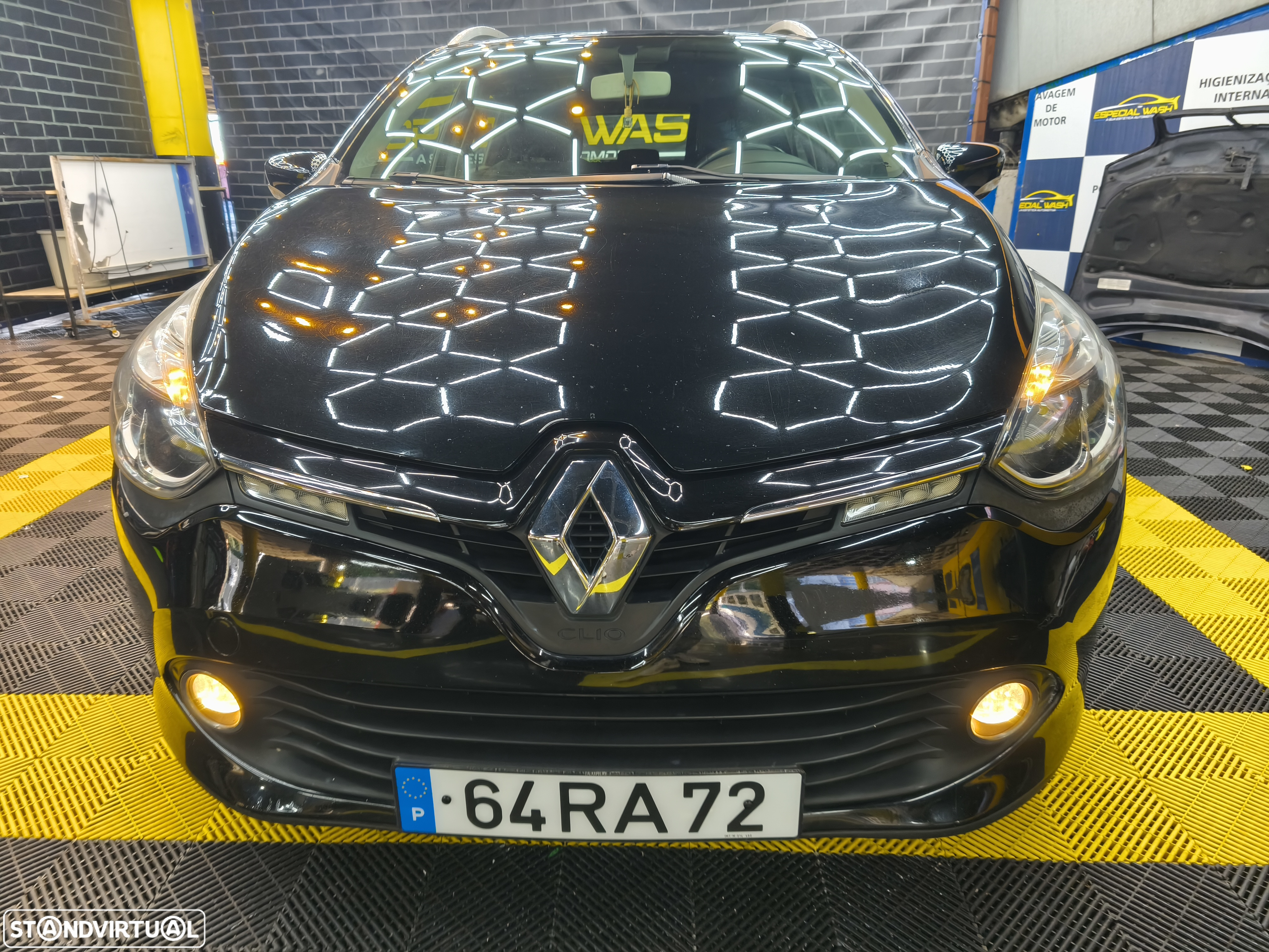 Renault Clio Sport Tourer 1.5 dCi Dynamique S - 14