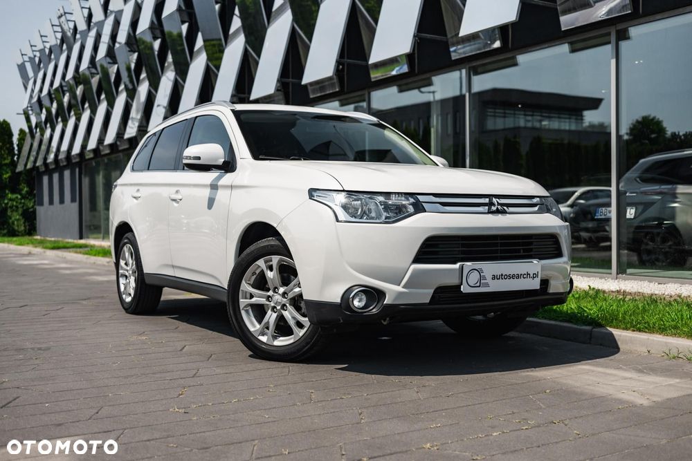 Mitsubishi Outlander 2.2 DID Intense - 2